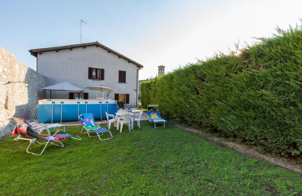 Borgo Santa Lucia Apartment With Private Parking & Garden Gubbio Esterno foto